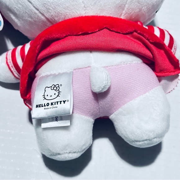 Valentine's Day Hello Kitty Plush 8in NEW - Picture 6 of 10